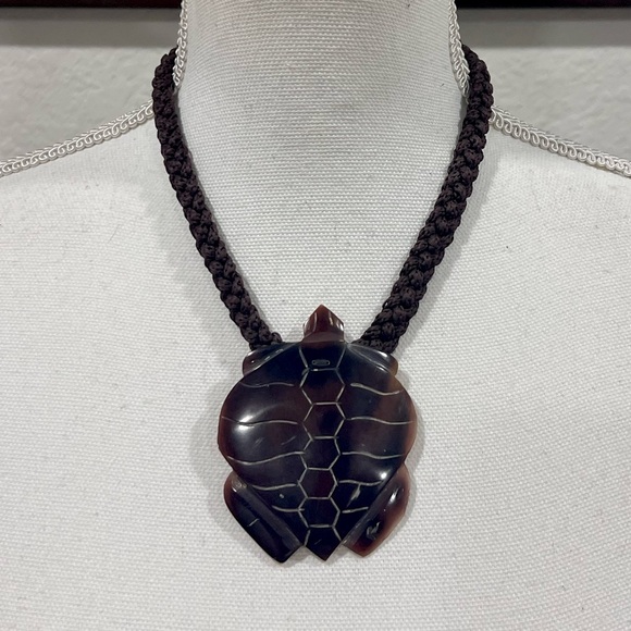 Carved Shell Turtle Necklace - Picture 1 of 10